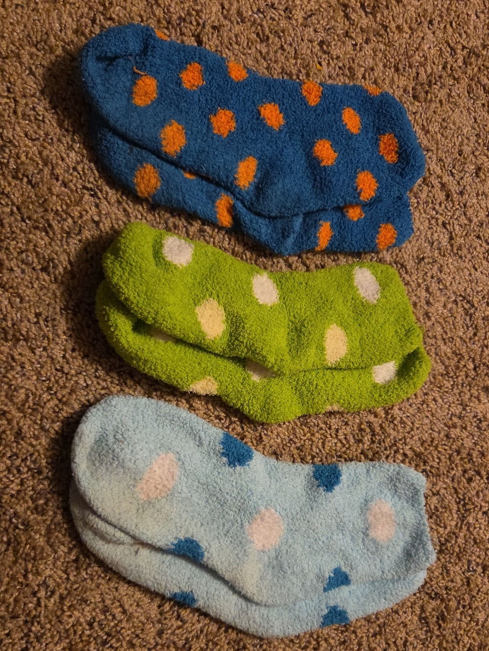 Cozy Polka Dot Fuzzy Socks - Blue/Green/Light Blue